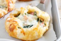 Spinach, Ham & Cheese Mini Breakfast Pies for Busy Mornings