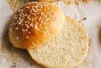 Soft Homemade Burger Buns Recipe for Juicy Burgers
