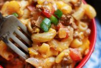 Hearty Chili Mac Casserole Recipe for Comforting Family Dinners