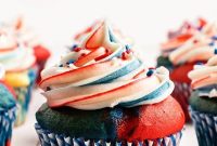 Patriotic Red, White & Blue Cupcakes (Step-by-Step Video)