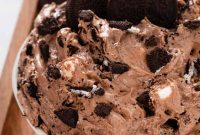 Oreo Fluff Dessert Recipe: No-Bake Cookies and Cream Delight