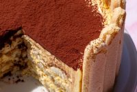 Tiramisu Charlotte: Layered Italian Coffee Cream Cake