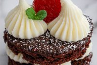 Mini Chocolate Cake Recipe for Moist, Rich Individual Cakes
