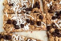 Chewy No-Bake Granola Bars Made with Coconut Oil
