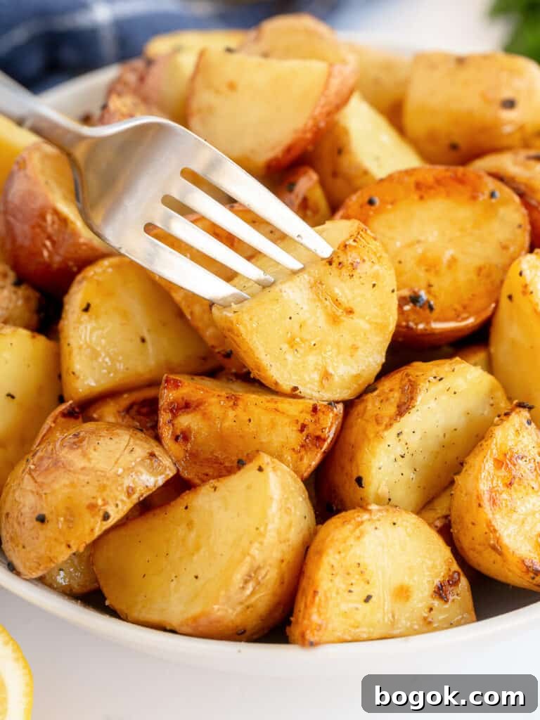 Roasted potatoes with lemon and garlic.