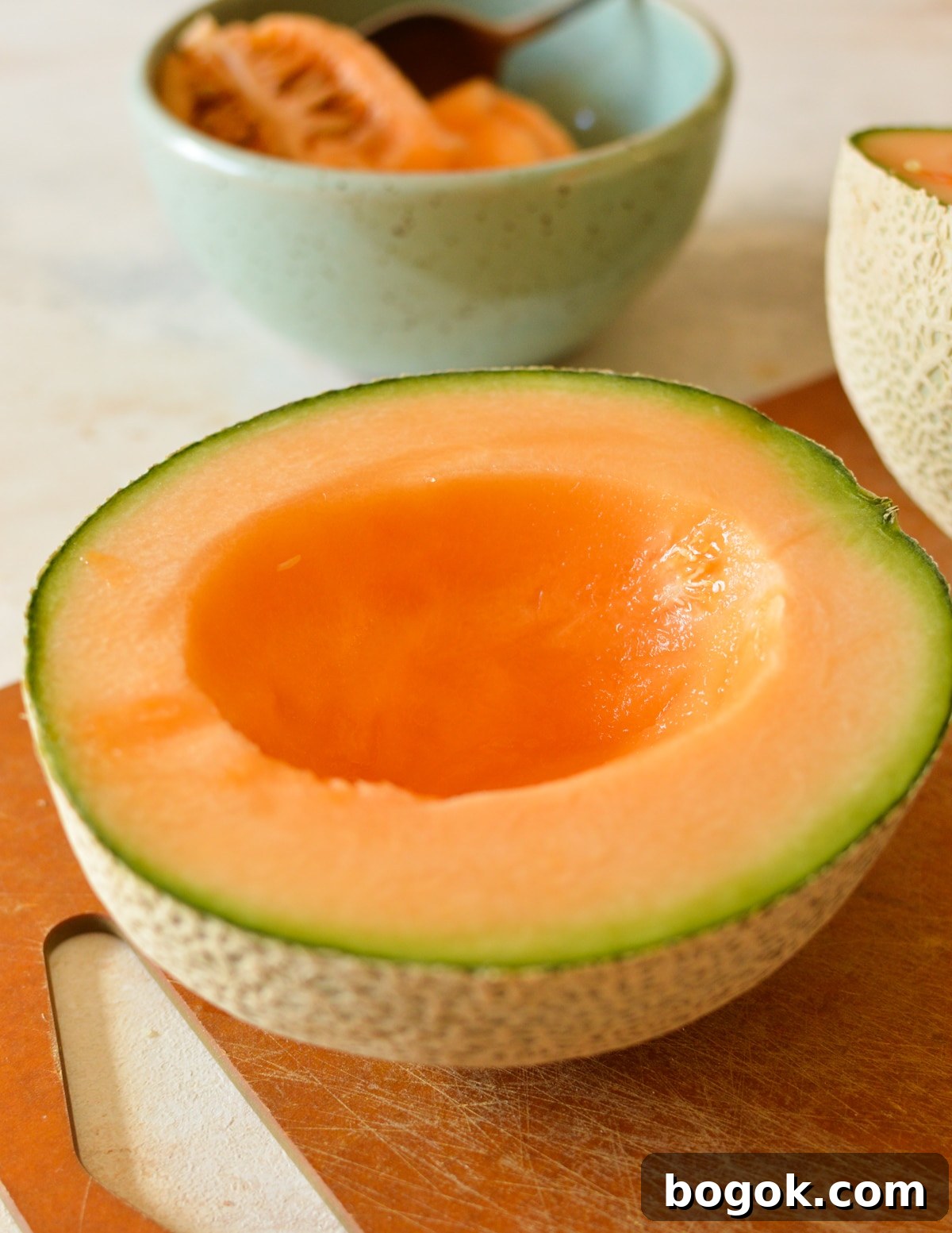 Refreshing Cantaloupe Juice Recipe: Cold, Natural & Delicious 5 half of a cantaloupe with no seeds,