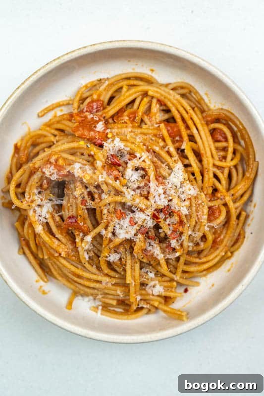 Spicy Spaghetti all'Arrabbiata Recipe with Garlic and Chili 2 Spaghetti with Arrabiata Sauce