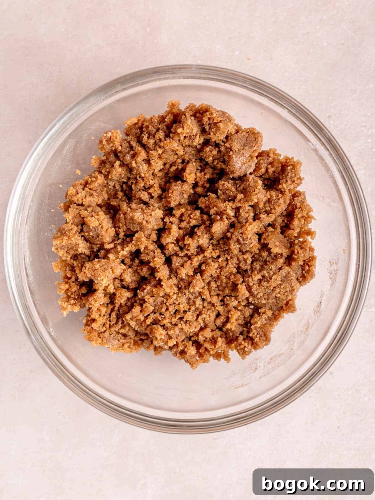 Cinnamon streusel topping in a bowl.