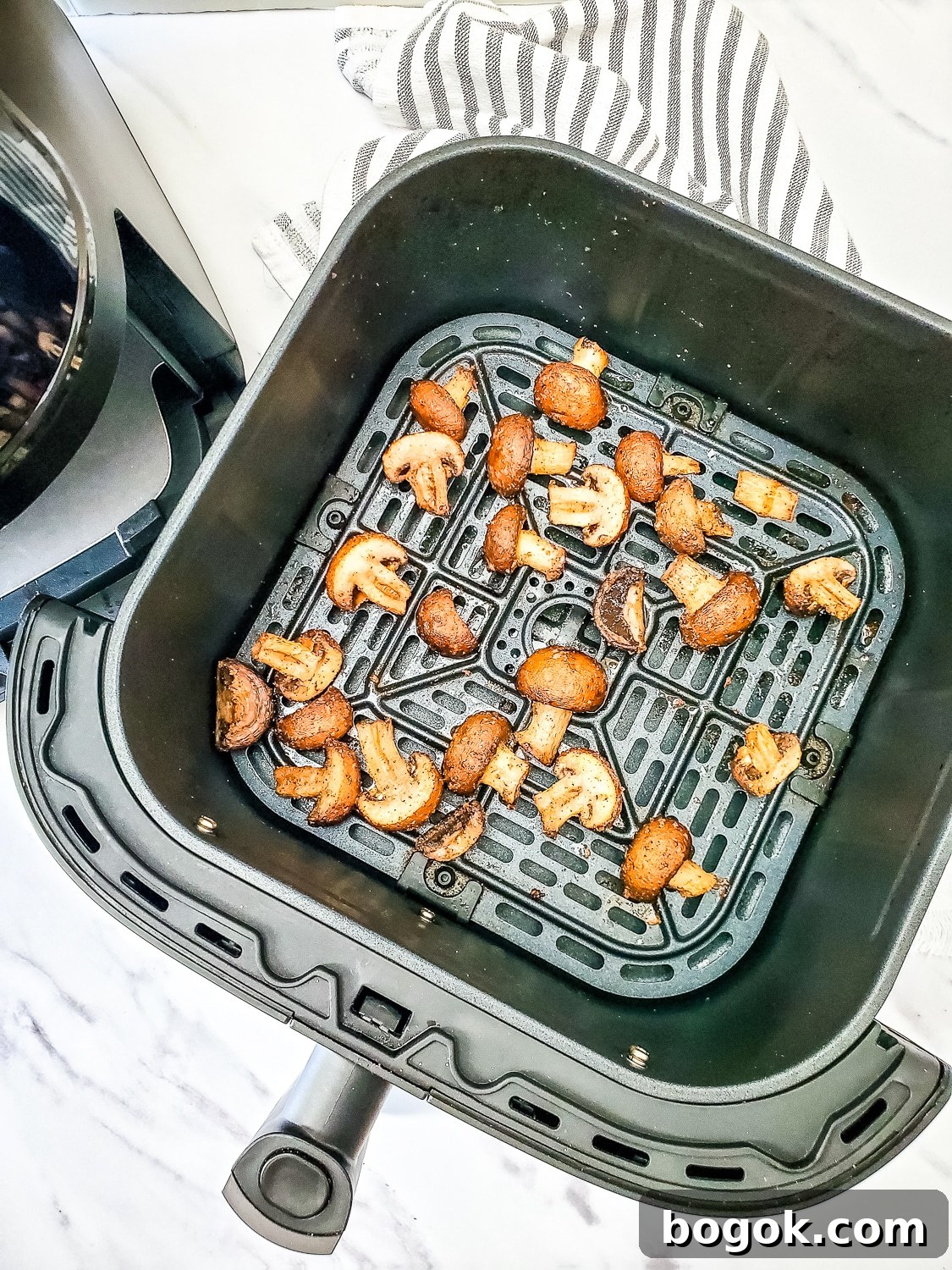Crispy Garlic Air-Fryer Mushrooms — Low-Carb Side Dish 6 mushrooms in the air fryer frying