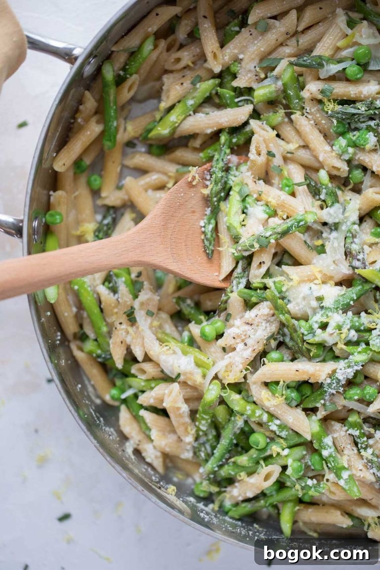 One-pot whole-wheat pasta with asparagus and peas