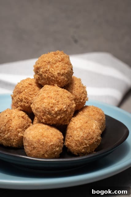 Gingerbread Cheesecake Bites
