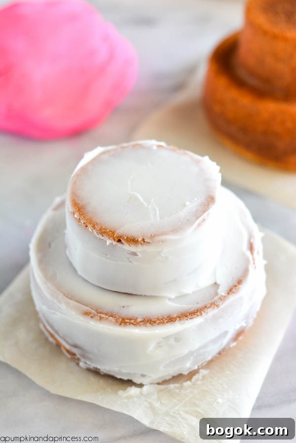 Fondant Cakelette