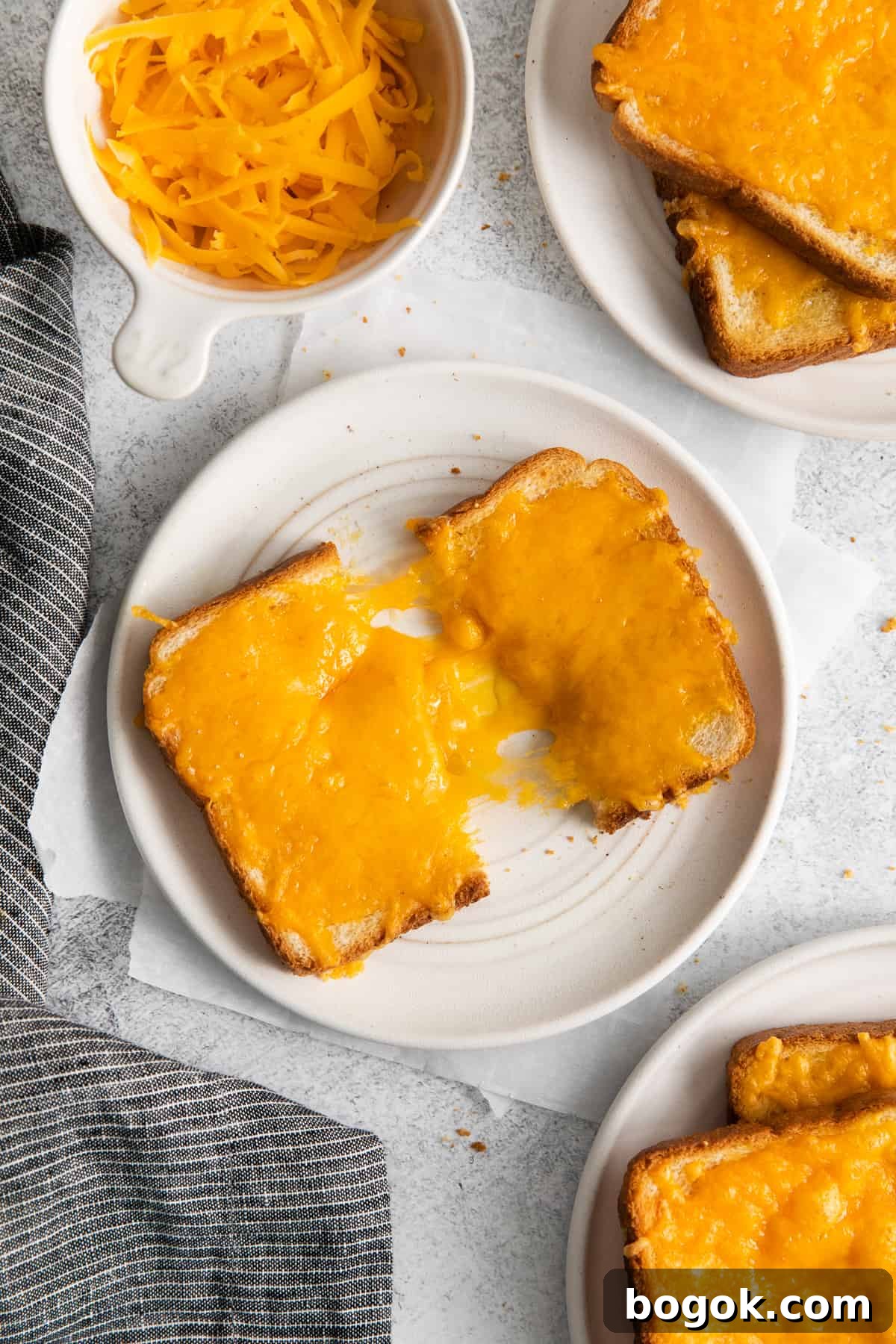 Easy cheese toast Cheese toast on a plate.
